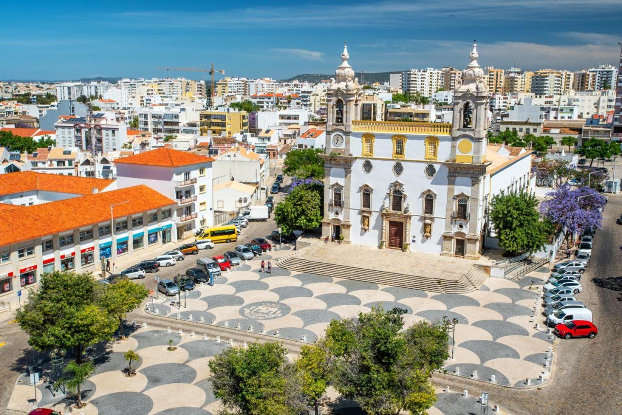 Faro Center Stunning View Apartment Bagian luar foto