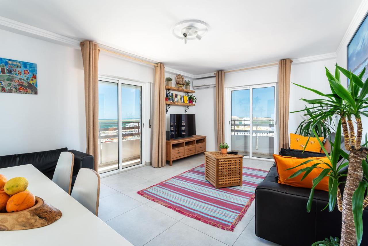 Faro Center Stunning View Apartment Bagian luar foto