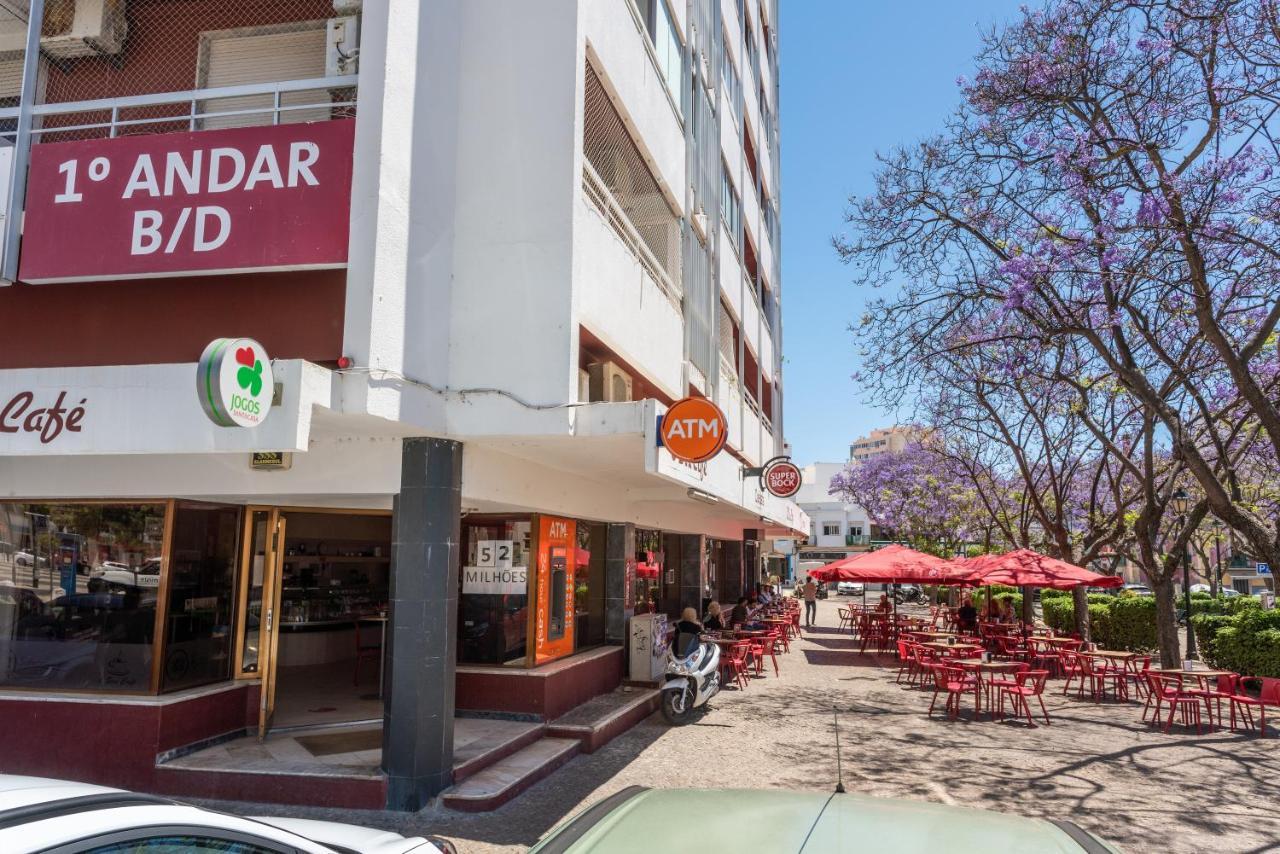 Faro Center Stunning View Apartment Bagian luar foto