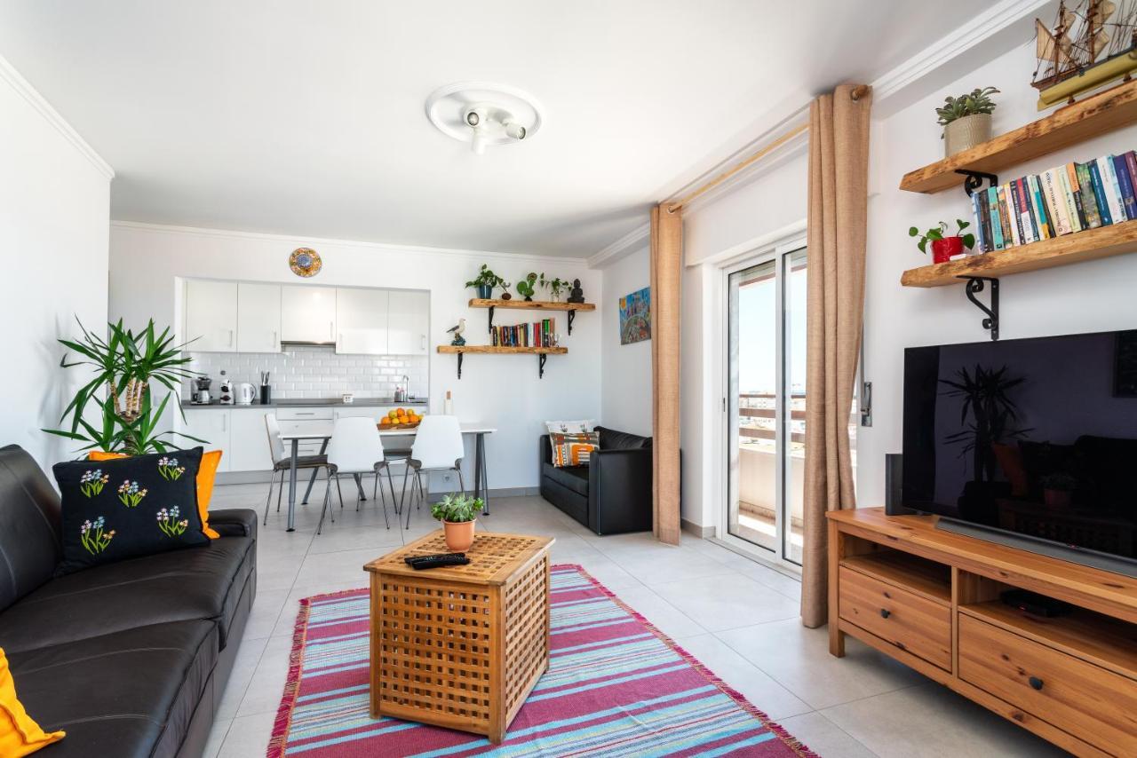 Faro Center Stunning View Apartment Bagian luar foto