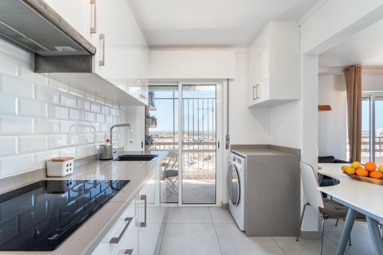 Faro Center Stunning View Apartment Bagian luar foto